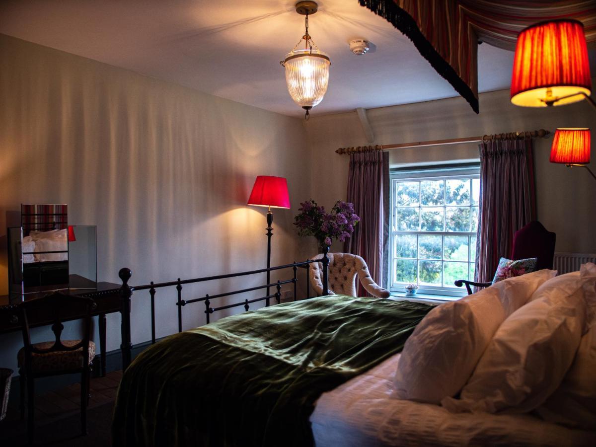 Sawcliffe Manor Country House With Spa, Free Parking, Catering, Self Checkin, Farmstay Скънторп Екстериор снимка
