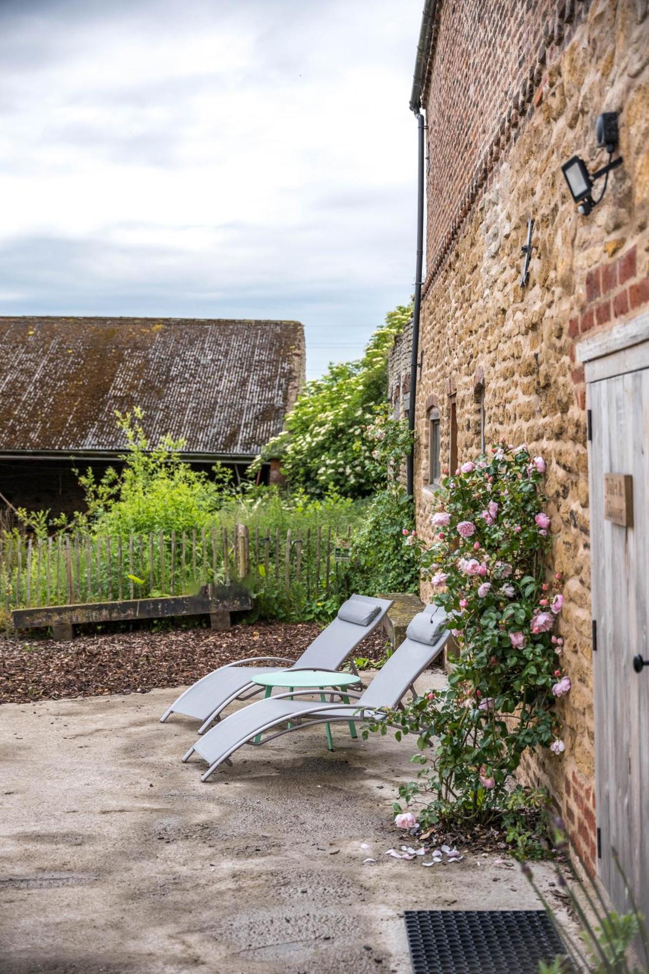 Sawcliffe Manor Country House With Spa, Free Parking, Catering, Self Checkin, Farmstay Скънторп Екстериор снимка